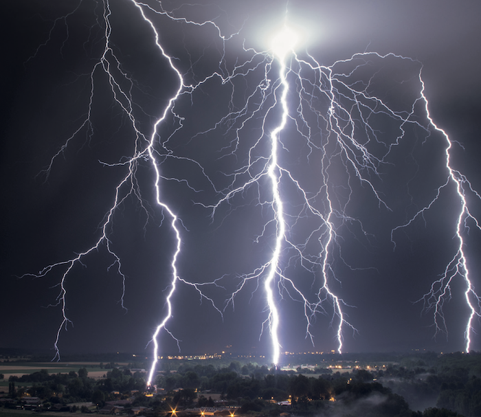 des orages vont-ils rafraîchir l'atmosphère ? 12/08/2025