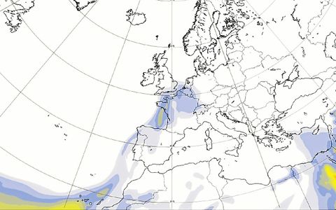 Le relevé satellite du Centre européen pour les prévisions météorologiques (ECMWF), réalisé ce mercredi 13 août, montre d’importants taux de concentration dans les masses d’air sur le quart nord-ouest de la France.