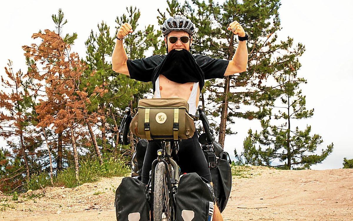 « J’ai eu un petit craquage mais je reste motivé ! » : parti de Rennes à vélo pour la Chine, Killian le Guyader a bien failli tout lâcher