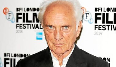 Mort de Terence Stamp, acteur de « Superman » et « Priscilla, folle du désert »