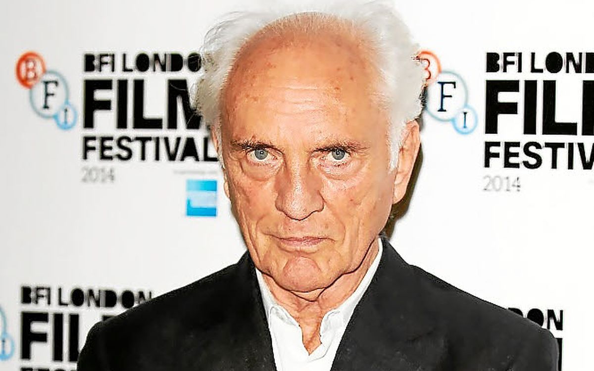 Mort de Terence Stamp, acteur de « Superman » et « Priscilla, folle du désert »
