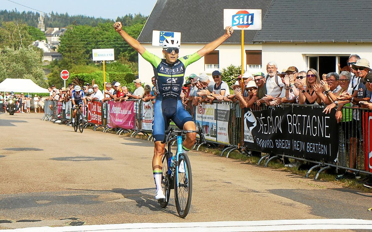 Cousin de Lenny Martinez, Axel Habert s’impose en costaud sur la Ronde Finistérienne à Huelgoat