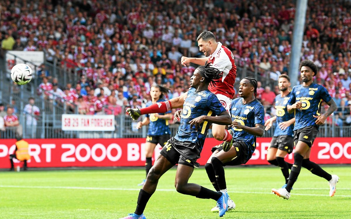 « On va retenir le cœur des joueurs » : le Stade Brestois lance sa saison par un match nul fou face à Lille