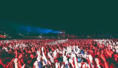 Au festival du Roi Arthur, près de Rennes, Justice enflamme le public : « C’était le plus beau concert de ma vie »