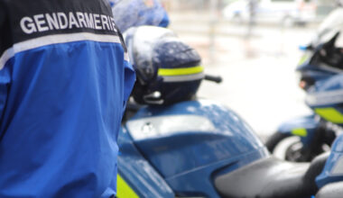 un jeune conducteur lancé à 182 km/h pour rejoindre un parc d'attractions