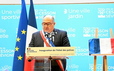 Jean-Pierre Savignac, maire de Cesson-Sévigné, lors de son discours.