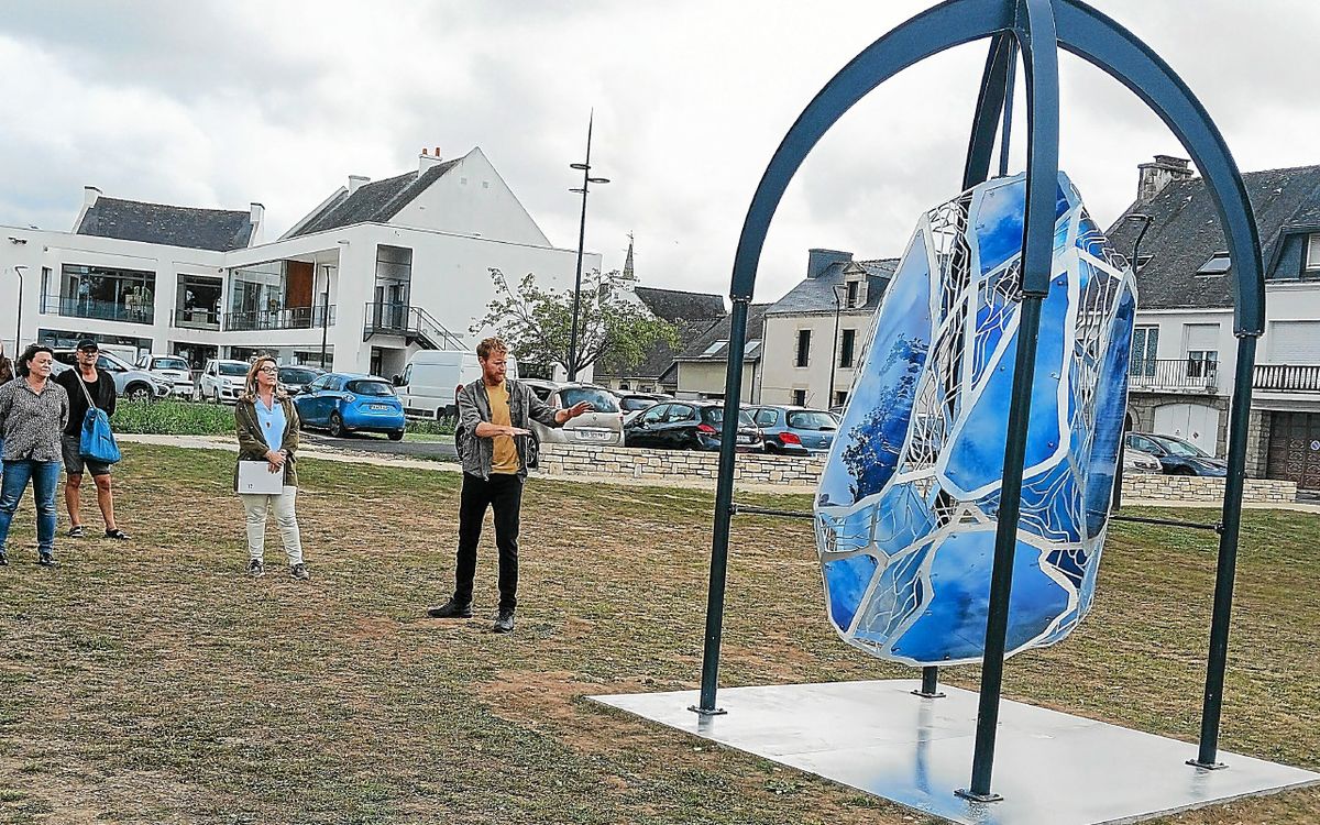 « Il y a un côté tellurique et aquatique, c’est un beau mélange » : à Pluvigner, une nouvelle sculpture inaugurée au parc du Stang