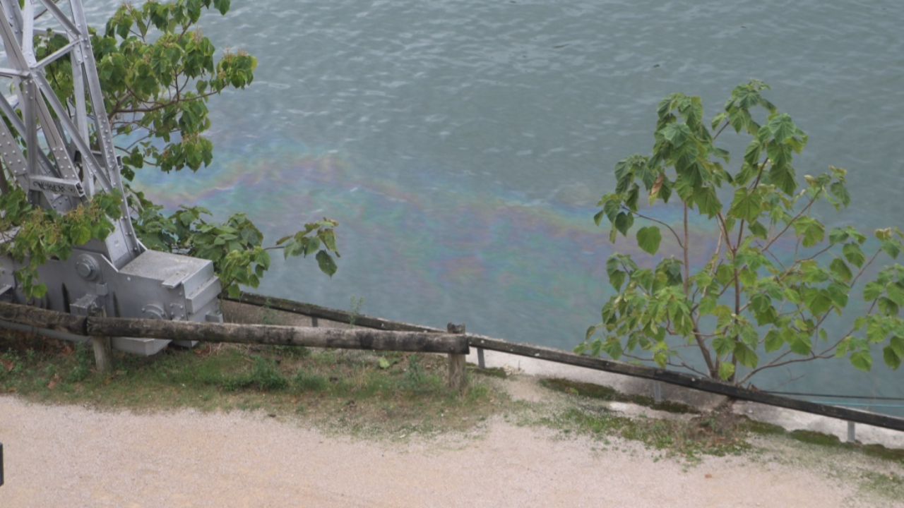 une importante pollution par hydrocarbures dans la Saône ce jeudi