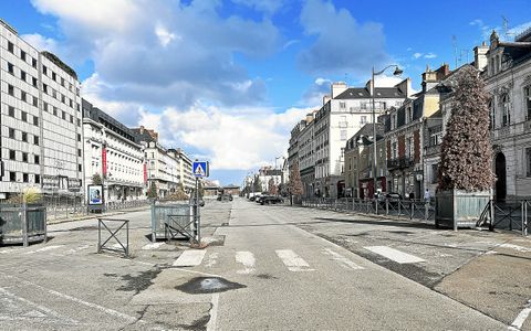Le parking semble bien vide ce dimanche 31 août.