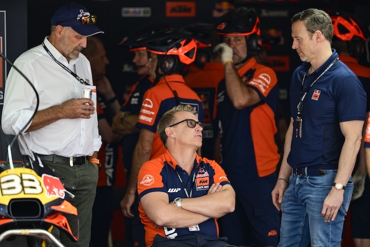 Infecté : Gottfried Neumeister, PDG de KTM (à droite) avec Pit Beirer et Heinz Kinigadner