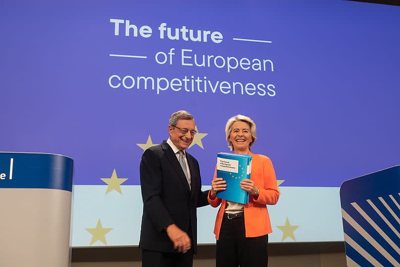 Mario Draghi et Ursula von der Leyen lors de la présentation du rapport sur l'avenir de la compétitivité européenne rédigé par l'ancien gouverneur de la BCE.
