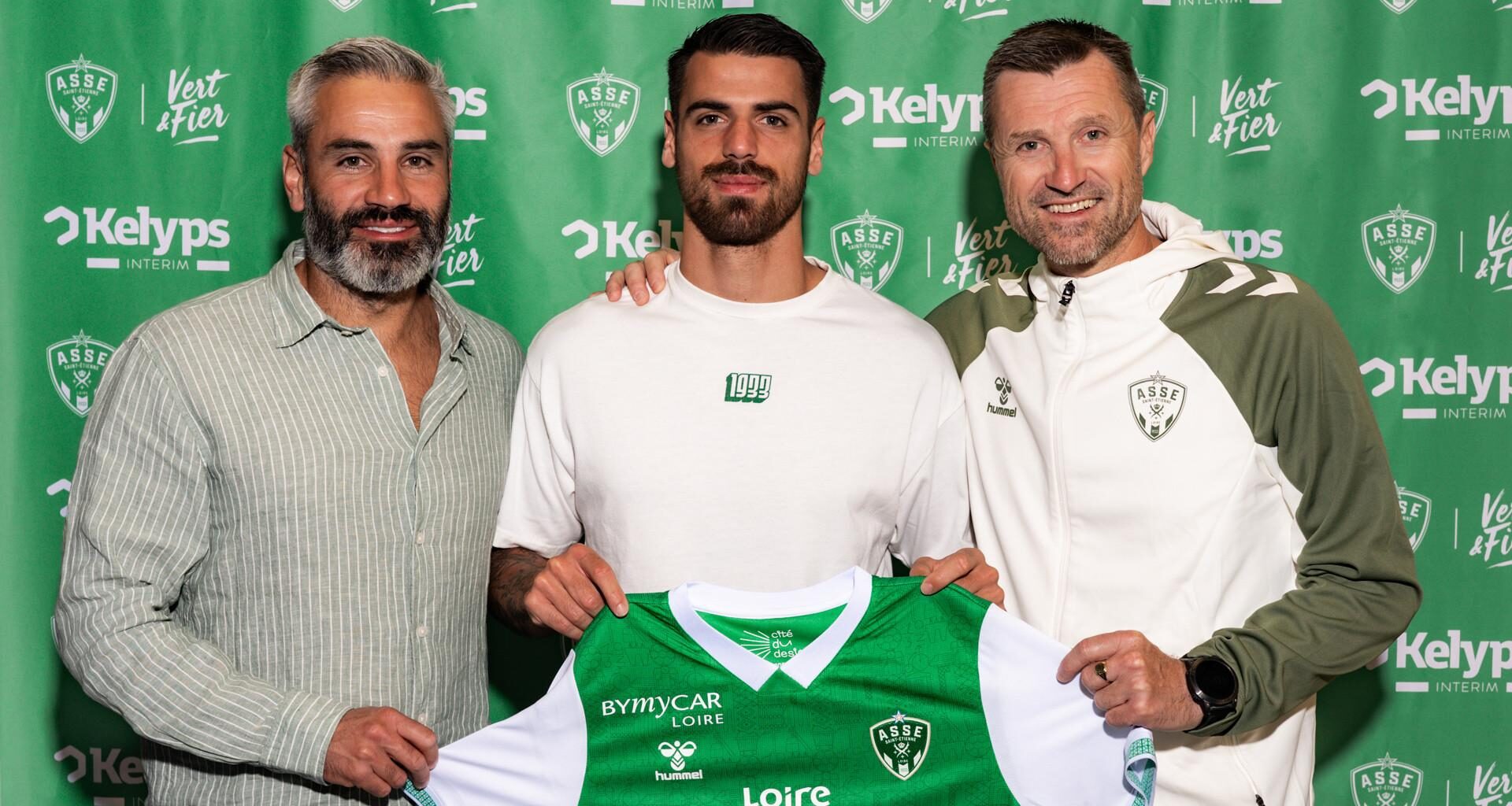 Nouvelle recrue à l'ASSE : le Portugais João Ferreira signe jusqu'en 2029