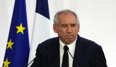 Bayrou en mission impossible face à une chute plus probable que jamais - 26/08/2025 à 04:07
