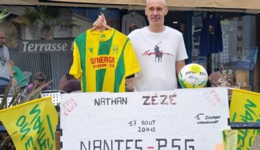 des supporters du FC Nantes près de Pornic en soutien pour le premier match de la saison contre le PSG