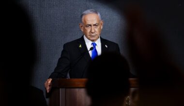 Benyamin Nétanyahou déplore un « tragique accident » après le bombardement israélien de l’hôpital Nasser, qui a fait 20 morts, dont 5 journalistes