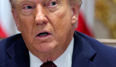 Donald Trump «continue à travailler» pour une rencontre entre Vladimir Poutine et Volodymyr Zelensky