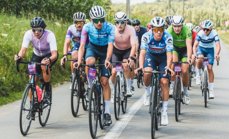 Cyclisme. Route - Remco Evenepoel part en stage... et rate sa course, la R.EV Ride