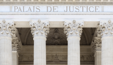 Un ex-policier jugé aux assises de Paris pour féminicide conjugal