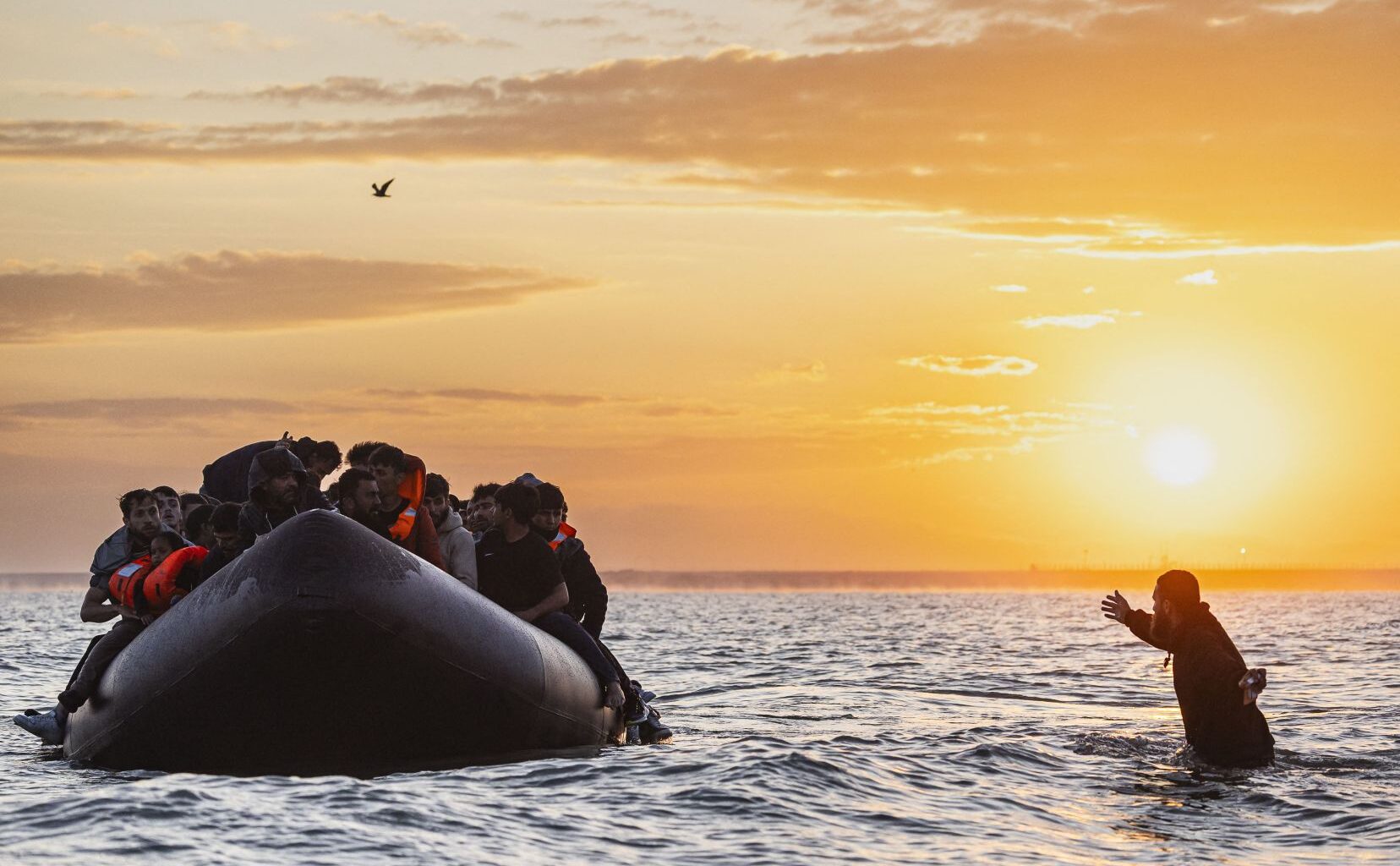 L’accord entre la France et le Royaume-Uni sur les migrants qui traversent la Manche entre en vigueur