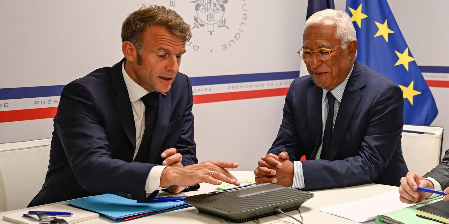 « La volonté américaine est d’obtenir un cessez-le-feu » lors du sommet en Alaska, assure Emmanuel Macron