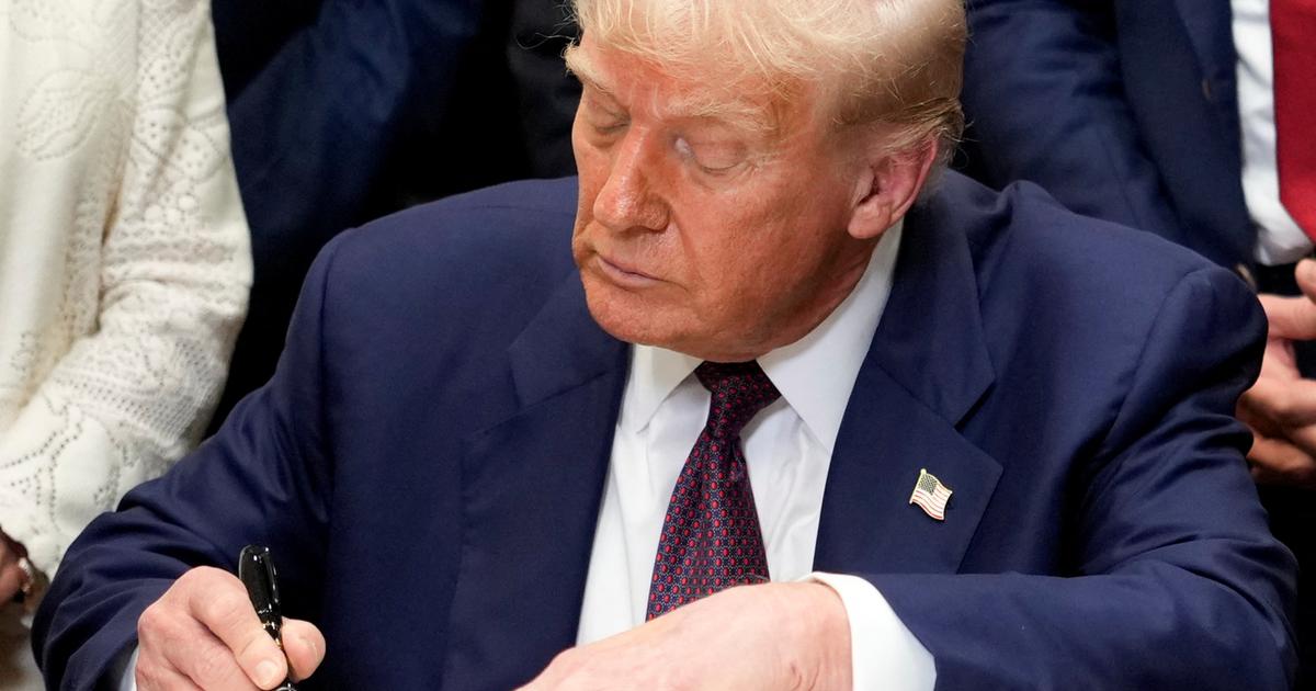 Trump signe le décret augmentant les droits de douane pour des dizaines de pays