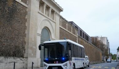 un détenu retrouvé carbonisé dans sa cellule à la prison de la Santé