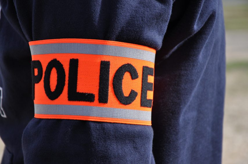 Un homme arrêté à Bordeaux avec une arme dissimulée dans sa doudoune en pleine canicule