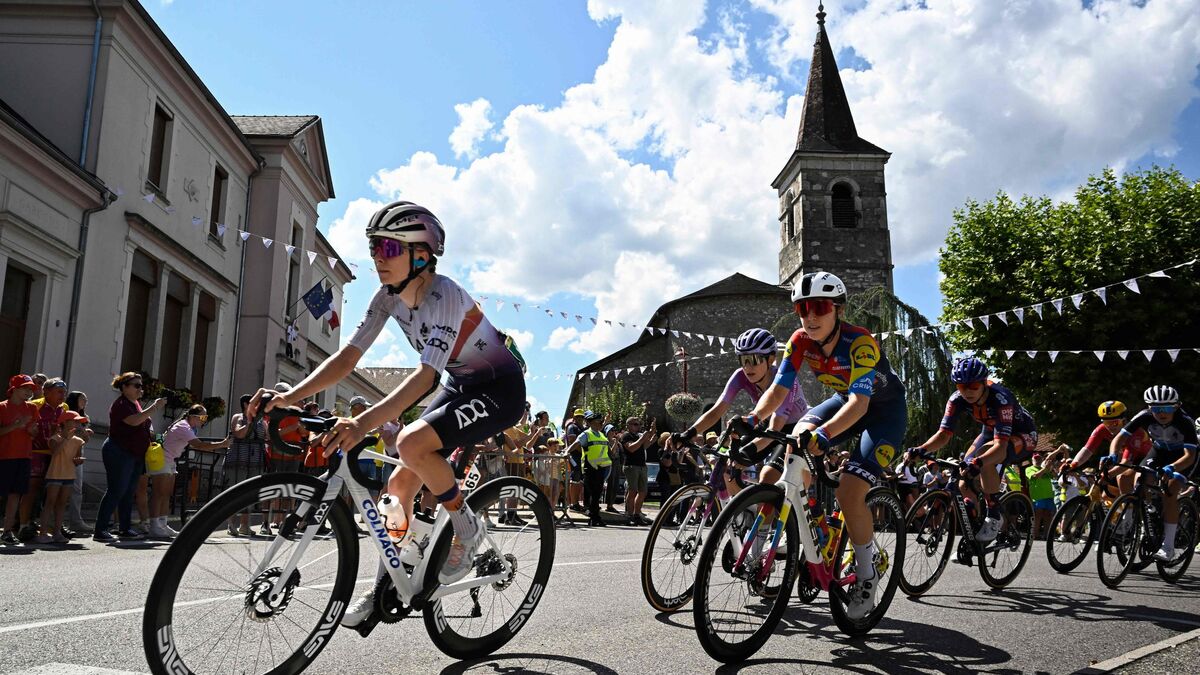 DIRECT. Tour de France femmes, 8e étape : après une chute, la maillot jaune de retour dans le peloton, trois Françaises à l'avant