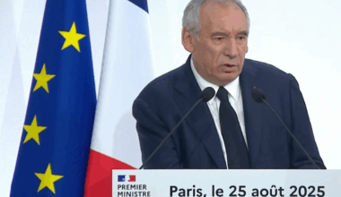 Le service de la dette est le budget "le plus important de la nation", a prévenu François Bayrou ce lundi 25 août - Crédits : capture d
