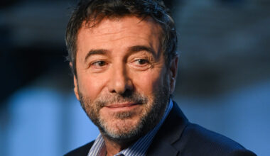 Bernard Montiel quitte la bande de Cyril Hanouna et avertit les nouvelles recrues : "Accrochez-vous, ce n'est pas évident d'être chroniqueur"