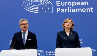 Migrations : la Commission européenne propose de créer des "centres de retour" hors des frontières de l'UE
