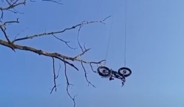 Un soldat ukrainien bloqué sur le front s’échappe grâce à un vélo électrique livré par drone – Libération