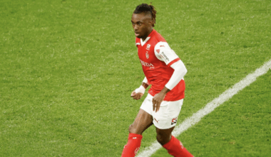 Valentin Atangana va signer au Racing — Alsa'Sports