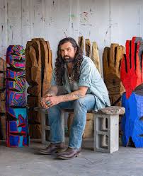 Laissez-vous guider par l’œuvre singulière de Ryan Schneider à La Citadelle à Villefranche-sur-Mer