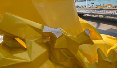 Dégradations sur des sculptures d’Orlinski à Saint-Raphaël: ce que révèle la vidéosurveillance