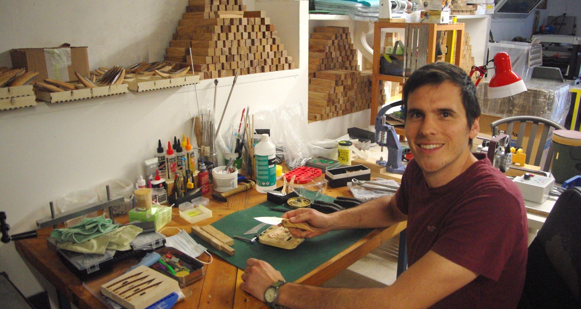 "La Lameta est une déclaration d’amour à notre territoire": cet ingénieur a tout plaqué pour lancer le premier couteau artisanal fabriqué à Nice