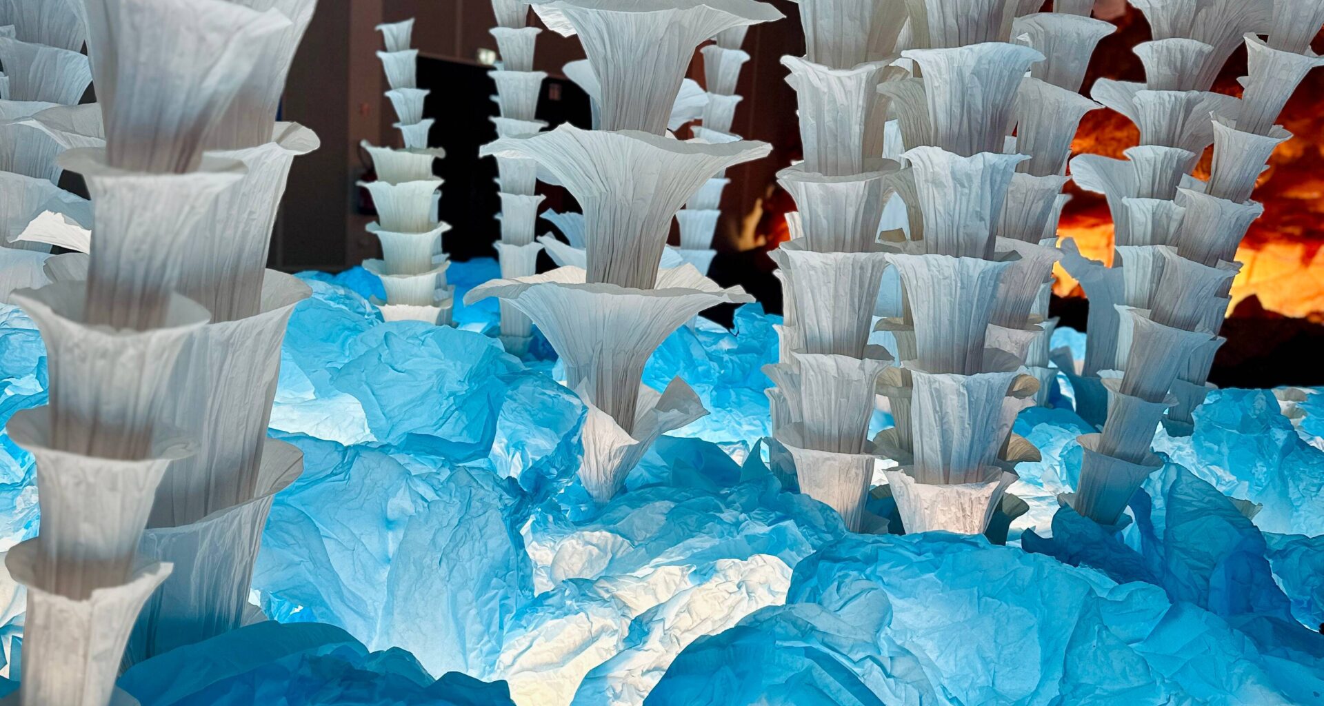Une grande exposition immersive: "L’océan de Léa", poème sous-marin en origami