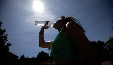 "S’il fait très chaud, je ne sors pas, c’est tout": comment vit-on la canicule à Toulon