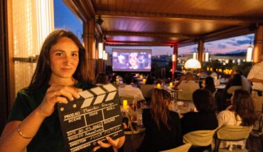 Ce Niçois propose des séances de cinéma pas comme les autres, les pieds dans le sable ou sur le rooftop d’un palace