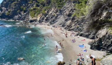 Mont Salva: à la découverte de la plus sauvage des plages du Brusc à Six-Fours