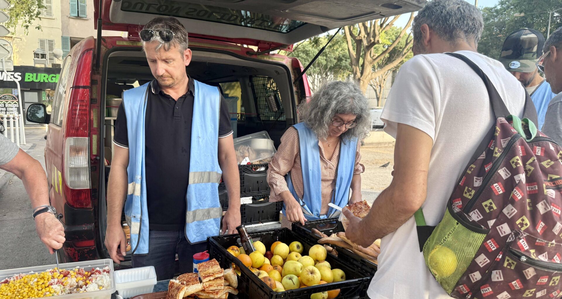 Canicule: "Nous n’avons pas assez d’eau à distribuer", l’association Toulon Solidarité tire la sonnette d’alarme