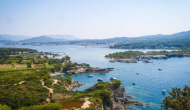 Les Embiez: une île et mille histoires à découvrir grâce aux visites guidées