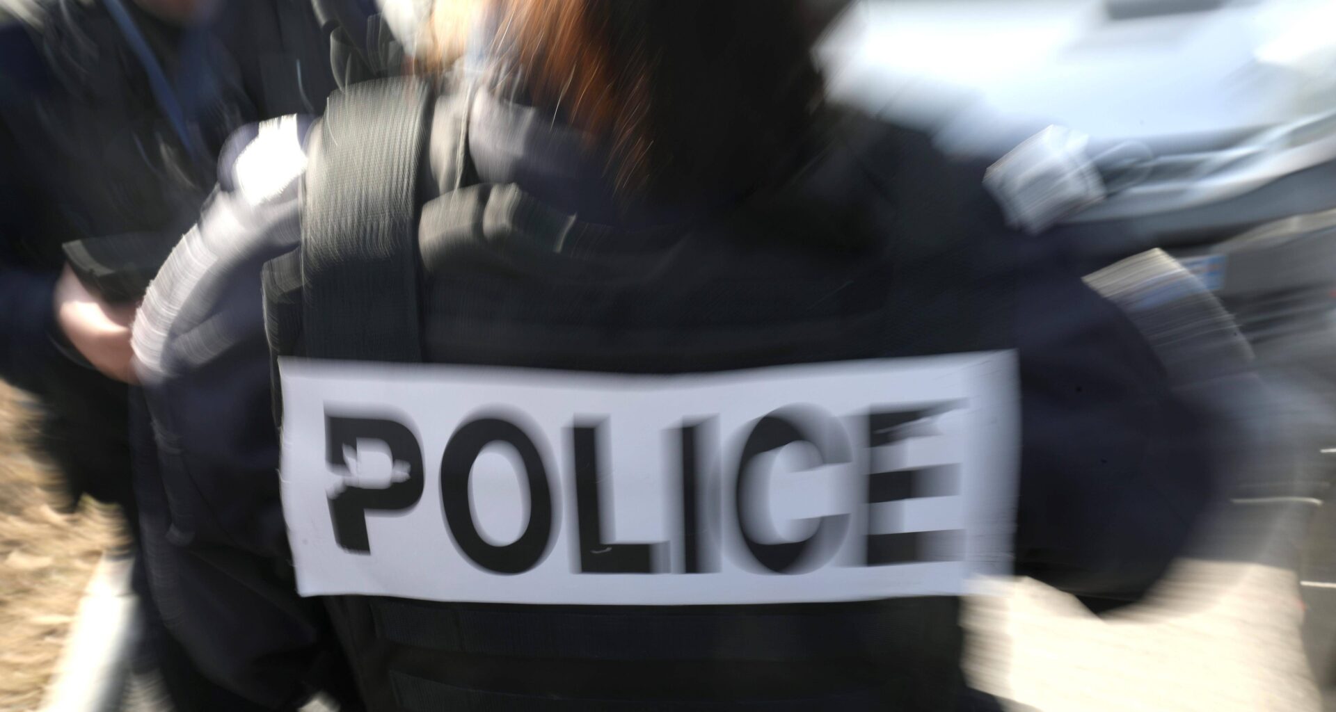 "Je vais prendre ton arme et vous fumer!": à Six-Fours, un chauffard à moto interpellé nerveusement chez lui par la police