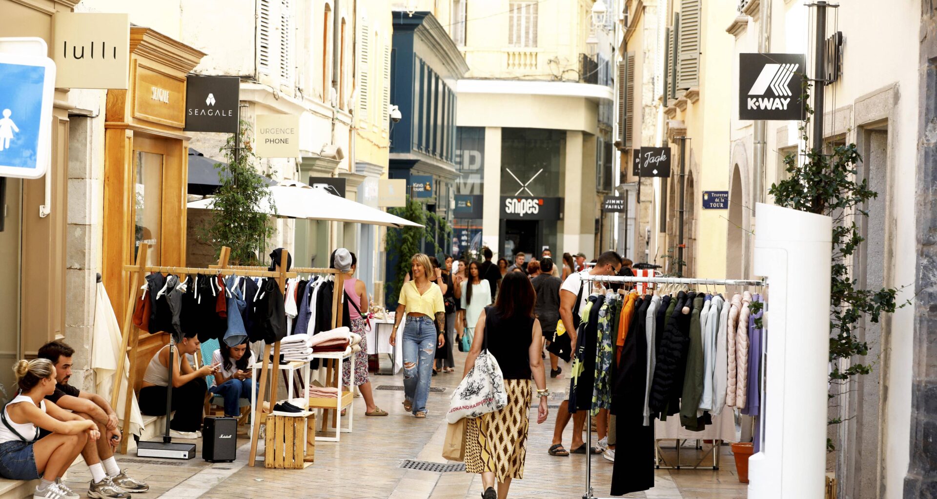 Place aux bonnes affaires et aux animations: la grande braderie de Toulon, 50e édition, ça commence ce jeudi