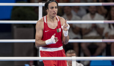 "Imane n’a pas seulement quitté Nice, elle a quitté le monde de la boxe": après la médaille d'or olympique et les polémiques, la boxeuse Imane Khelif a raccroché les gants