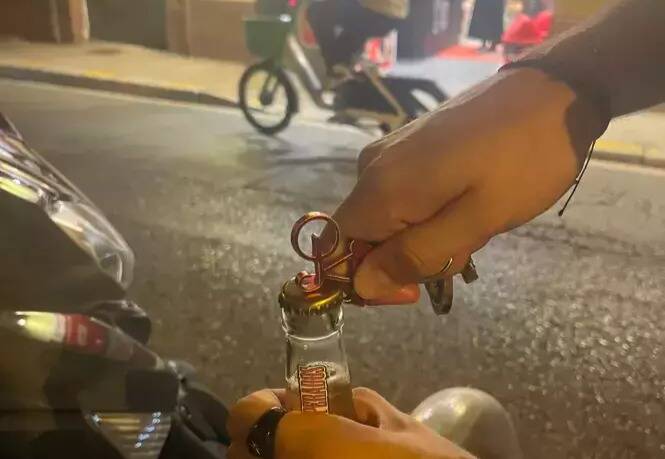 "Près du kebab dans le Vieux, vous trouverez": après 22h, la loi s’évapore, l’alcool coule encore dans le Vieux-Nice