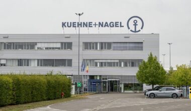 Face à la destruction de contraceptifs décidée par les Etats-Unis, la France assure n'avoir "aucun moyen" de "réquisitionner les stocks"