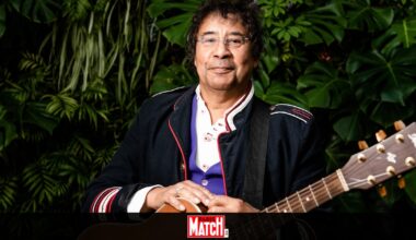 Laurent Voulzy officialise sa nouvelle relation sur scène et reçoit une belle déclaration d'amour : "Des bras qui n'enferment pas…"