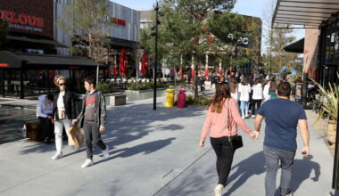 « En vingt jours, il aurait gagné 4 000 euros » : il vendait des contrefaçons Apple devant le Darty de Claye-Souilly