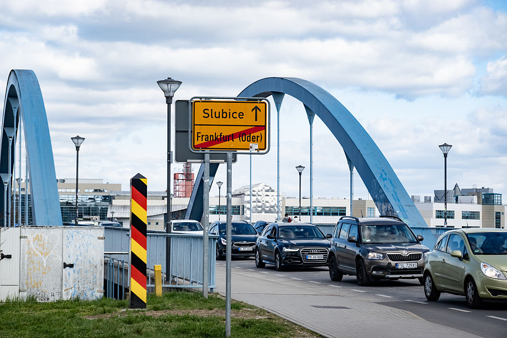 Les tensions s’intensifient à la frontière entre l’Allemagne et la Pologne après de nouveaux contrôles